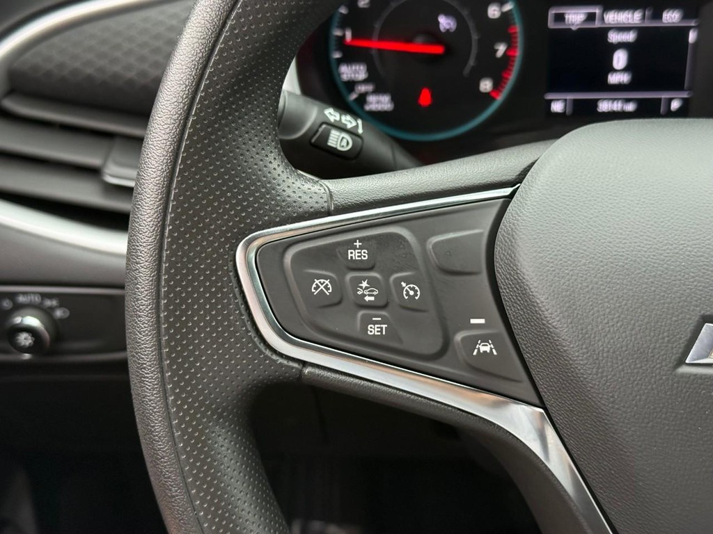 Chevrolet Malibu Vehicle Full-screen Gallery Image 14