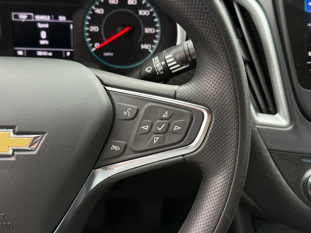 Chevrolet Malibu Vehicle Full-screen Gallery Image 15