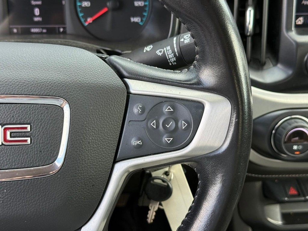 GMC Canyon Vehicle Full-screen Gallery Image 20