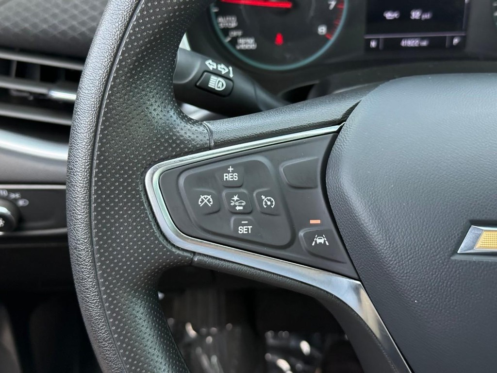 Chevrolet Malibu Vehicle Full-screen Gallery Image 18