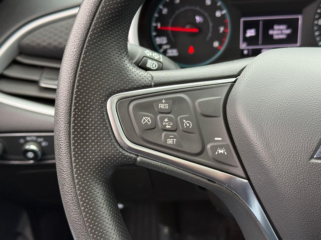 Chevrolet Malibu Vehicle Full-screen Gallery Image 18