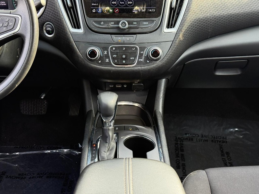 Chevrolet Malibu Vehicle Full-screen Gallery Image 15