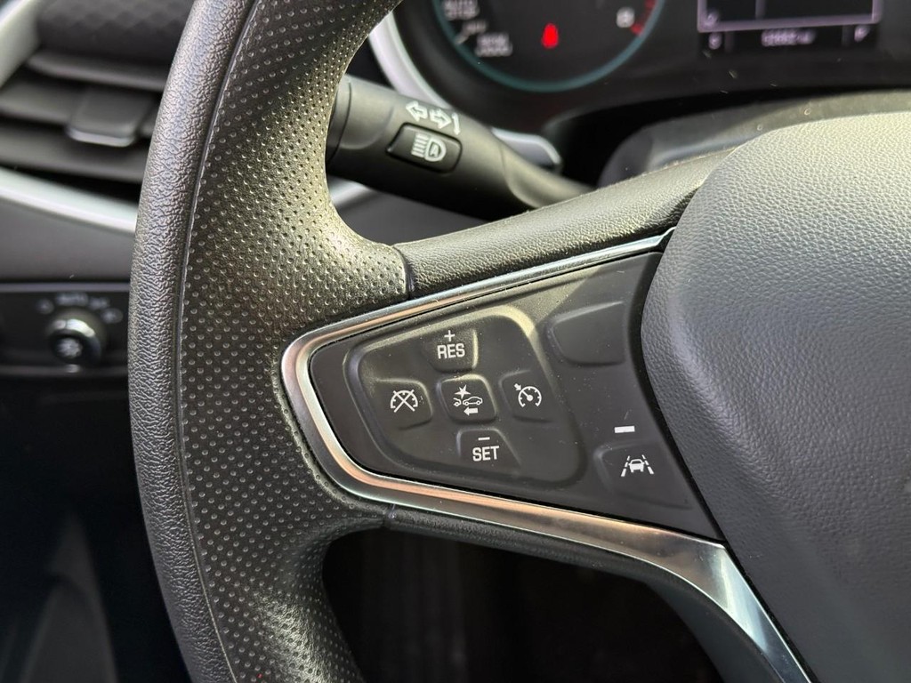 Chevrolet Malibu Vehicle Full-screen Gallery Image 20