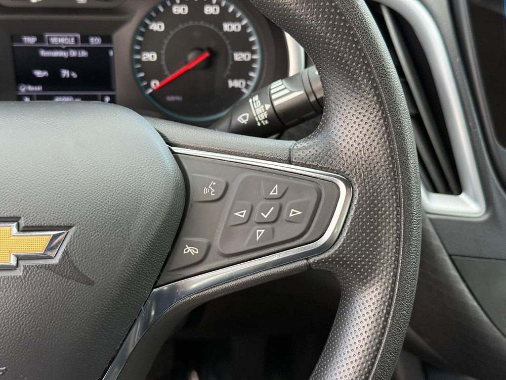 Chevrolet Malibu Vehicle Full-screen Gallery Image 19