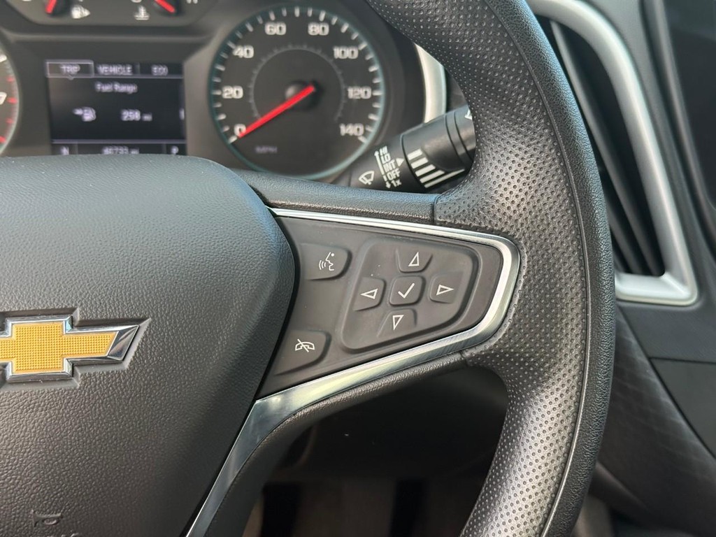 Chevrolet Malibu Vehicle Full-screen Gallery Image 21