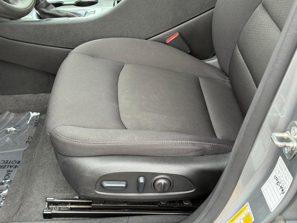 Chevrolet Malibu Vehicle Full-screen Gallery Image 17