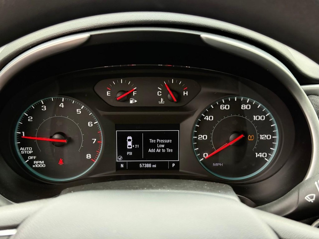 Chevrolet Malibu Vehicle Full-screen Gallery Image 21