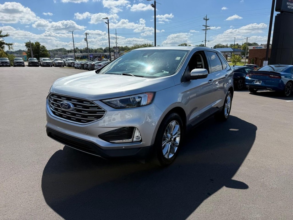 Ford Edge Vehicle Full-screen Gallery Image 08
