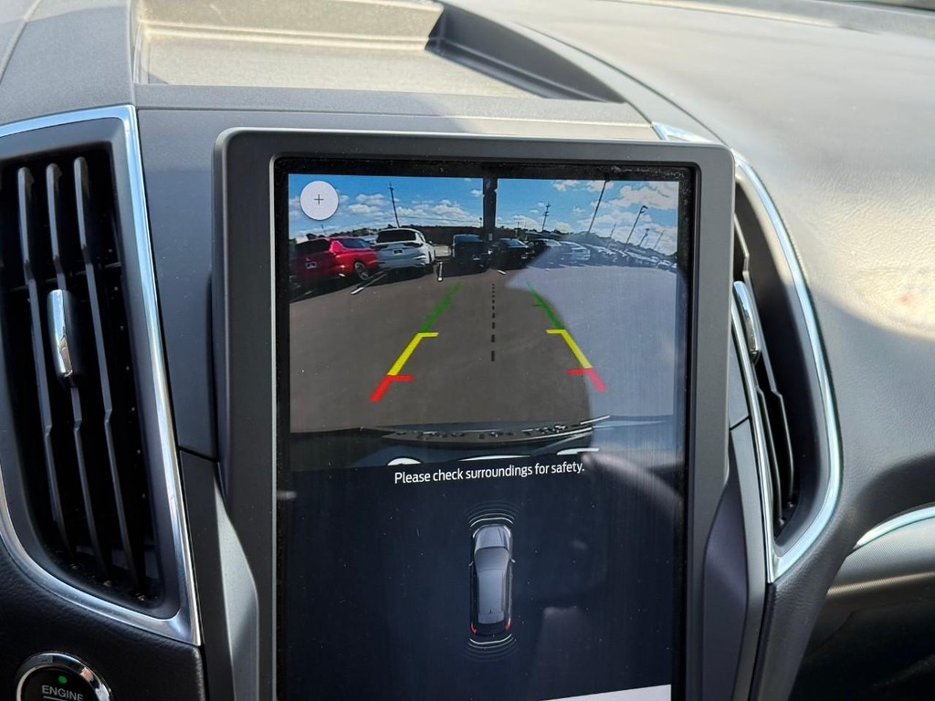 Ford Edge Vehicle Full-screen Gallery Image 23