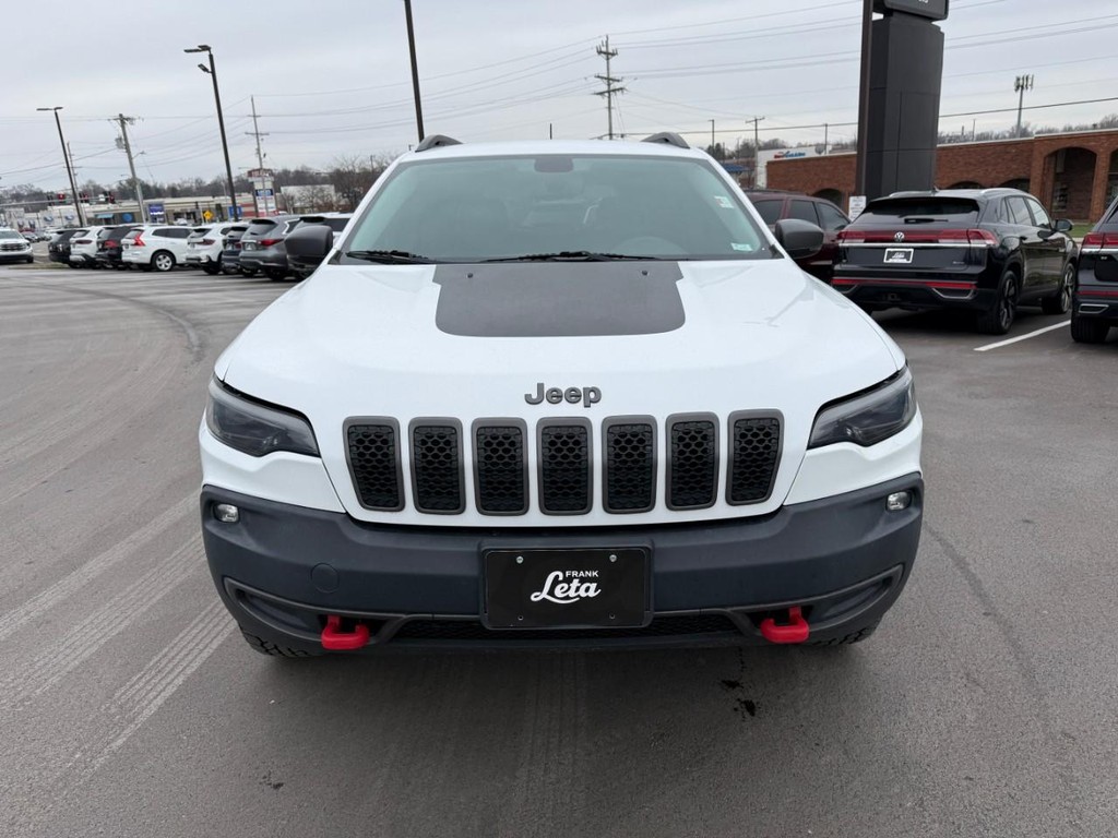 Jeep Cherokee Vehicle Full-screen Gallery Image 08
