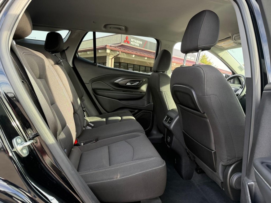 GMC Terrain Vehicle Full-screen Gallery Image 10