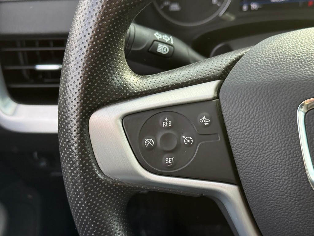 GMC Terrain Vehicle Full-screen Gallery Image 18