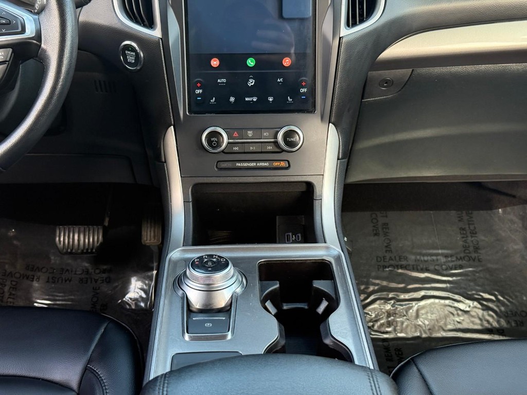 Ford Edge Vehicle Full-screen Gallery Image 15