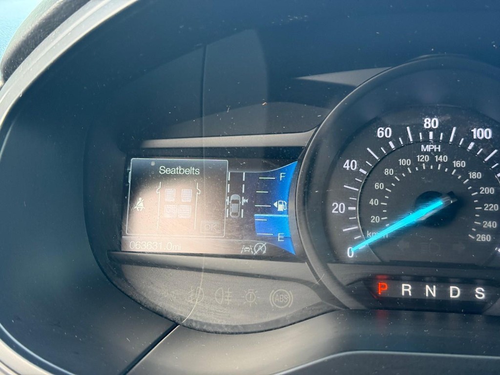 Ford Edge Vehicle Full-screen Gallery Image 24