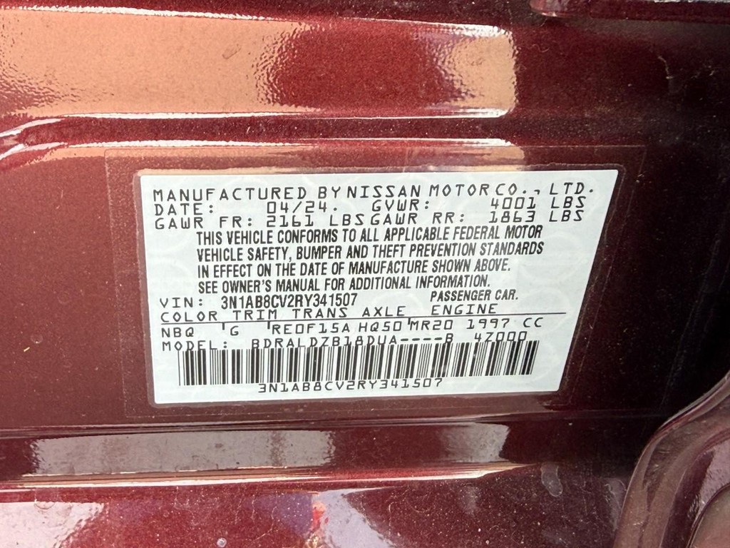 Nissan Sentra Vehicle Full-screen Gallery Image 24