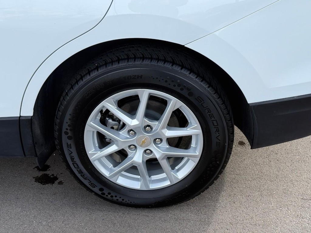 Chevrolet Equinox Vehicle Full-screen Gallery Image 05