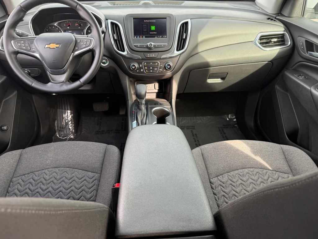 Chevrolet Equinox Vehicle Full-screen Gallery Image 11