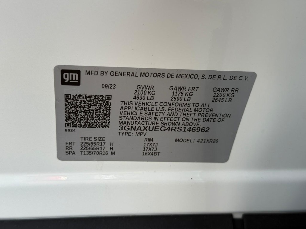 Chevrolet Equinox Vehicle Full-screen Gallery Image 24