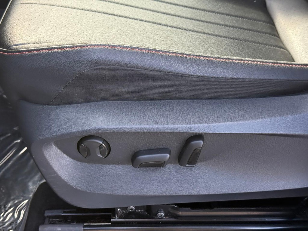 Volkswagen Tiguan Vehicle Full-screen Gallery Image 19