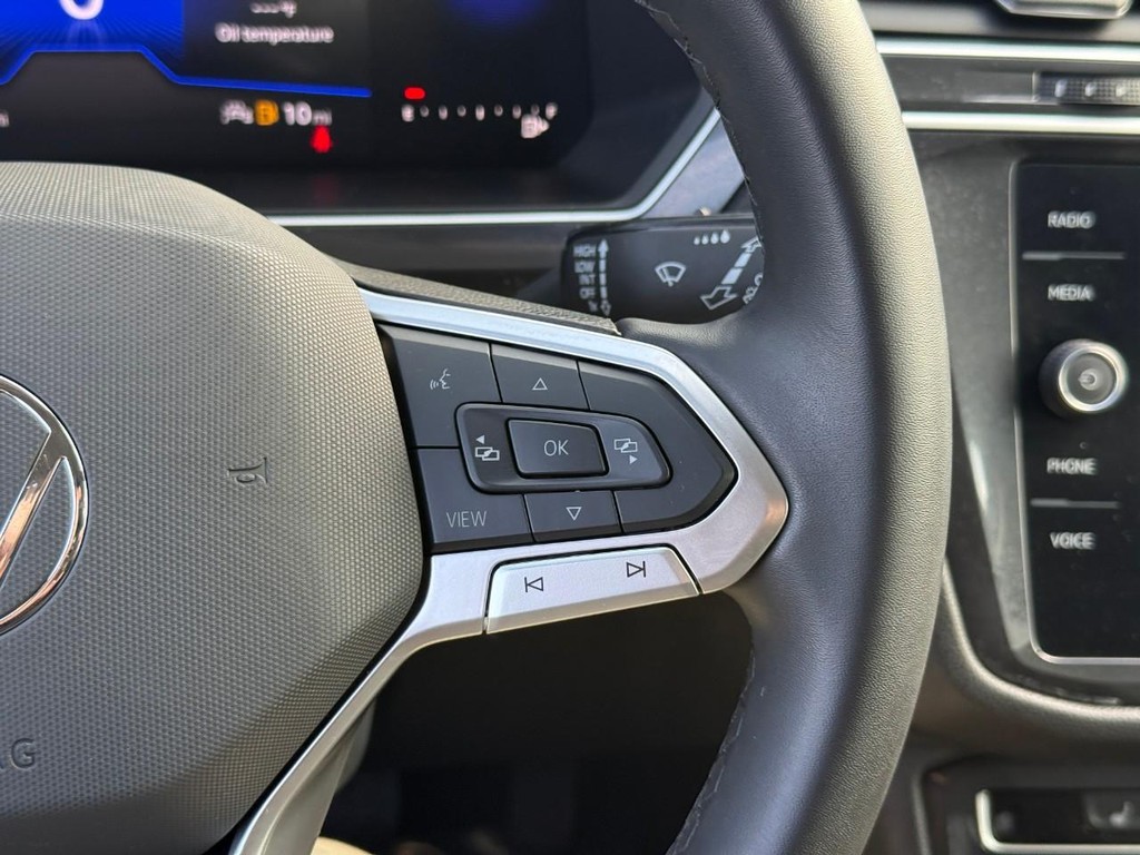 Volkswagen Tiguan Vehicle Full-screen Gallery Image 21