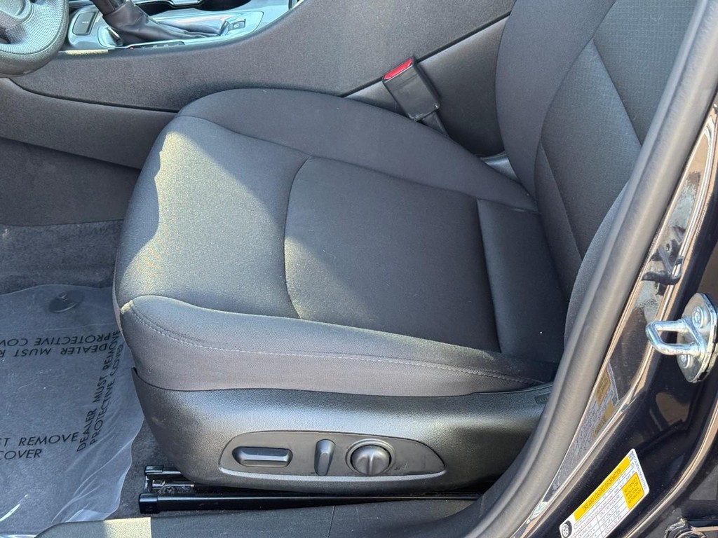 Chevrolet Malibu Vehicle Full-screen Gallery Image 16