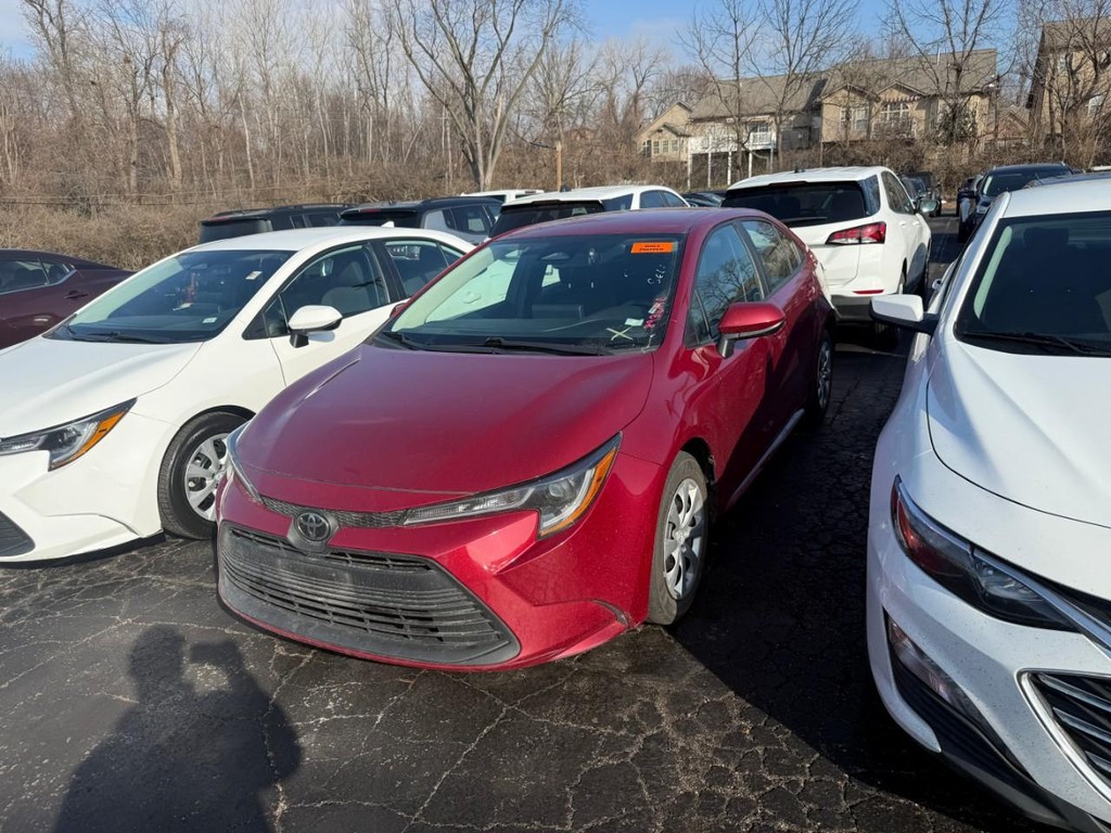 Toyota Corolla Vehicle Full-screen Gallery Image 02