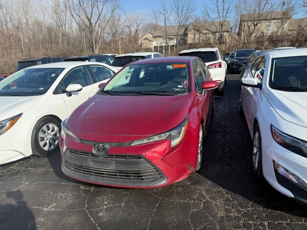 Toyota Corolla Vehicle Full-screen Gallery Image 03