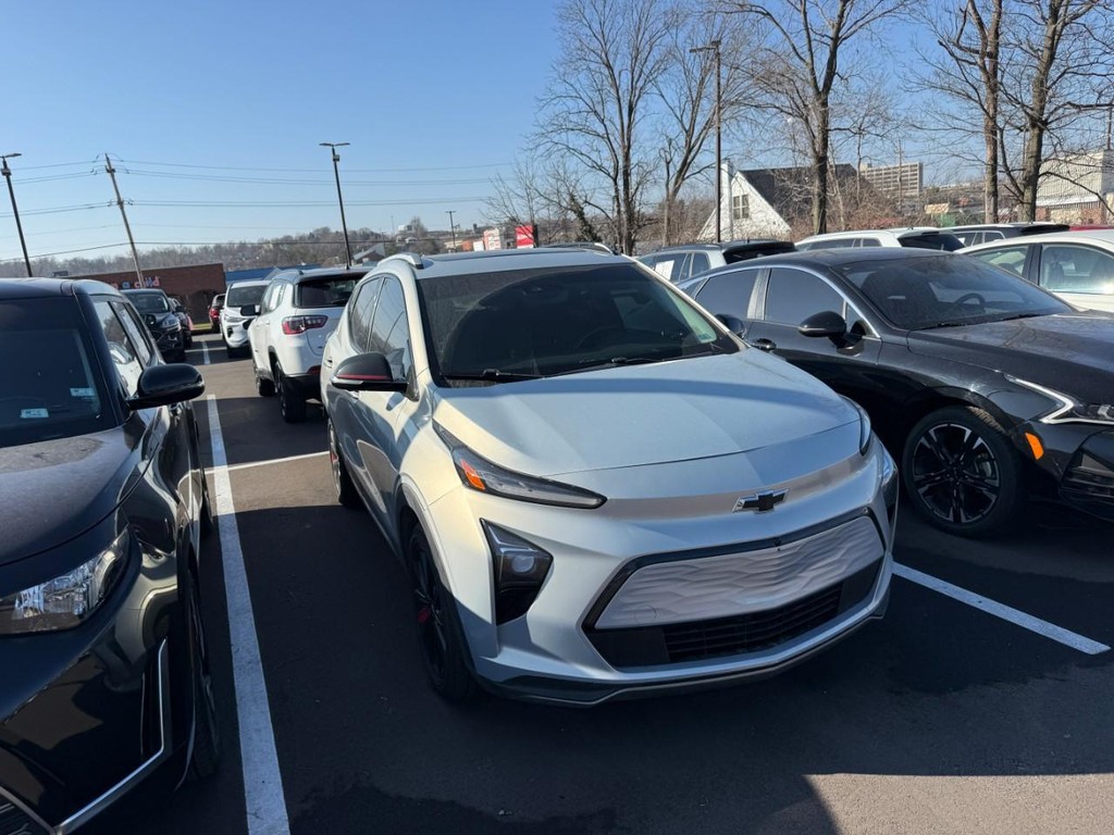 Chevrolet Bolt EUV Vehicle Full-screen Gallery Image 01