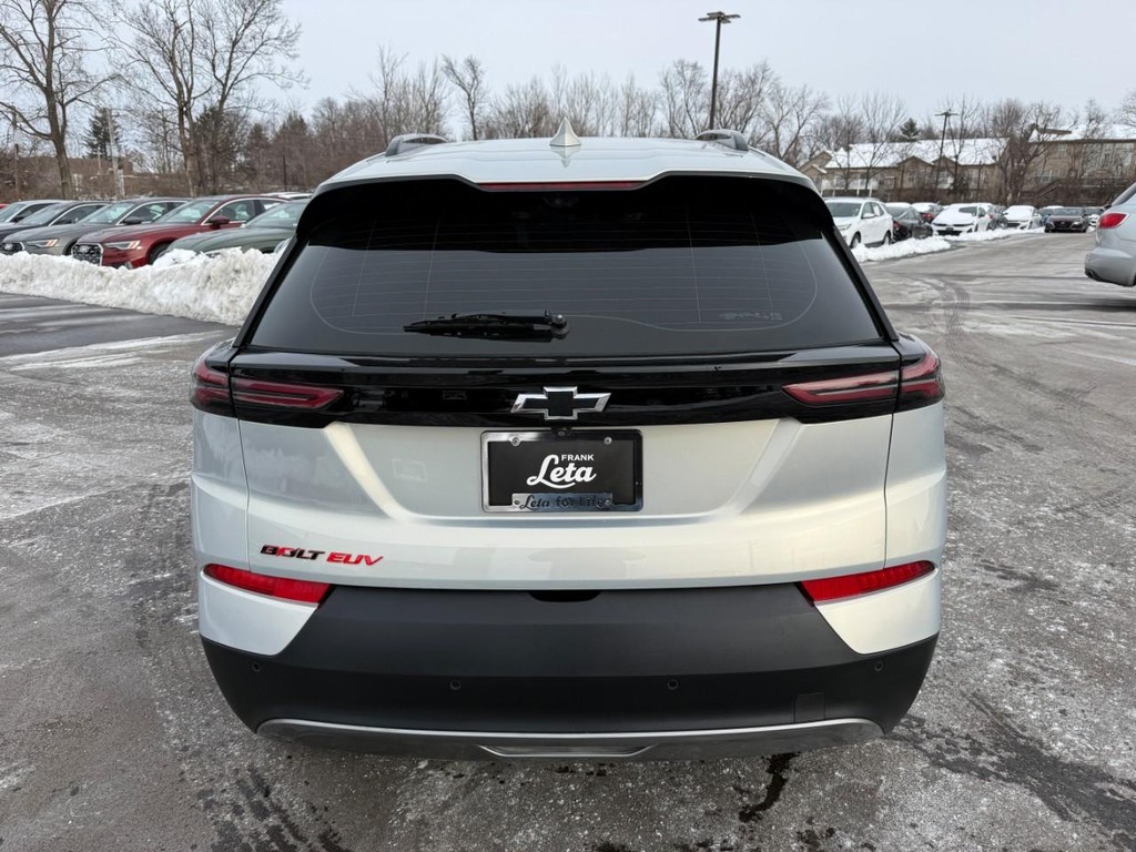 Chevrolet Bolt EUV Vehicle Full-screen Gallery Image 07