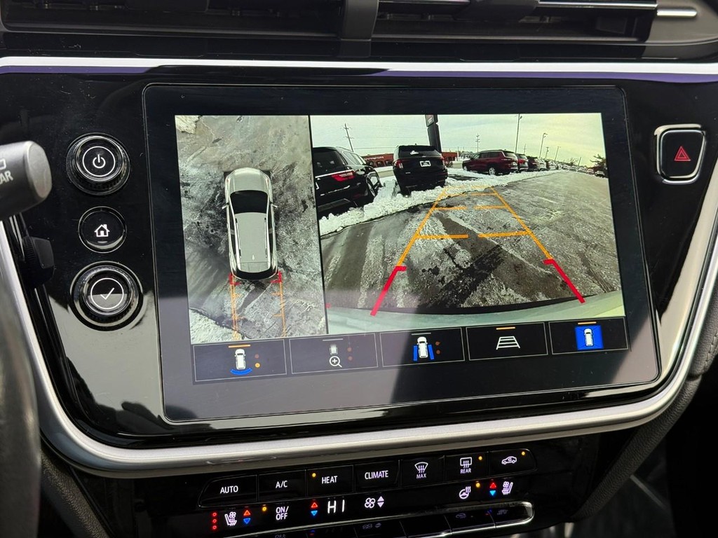 Chevrolet Bolt EUV Vehicle Full-screen Gallery Image 24