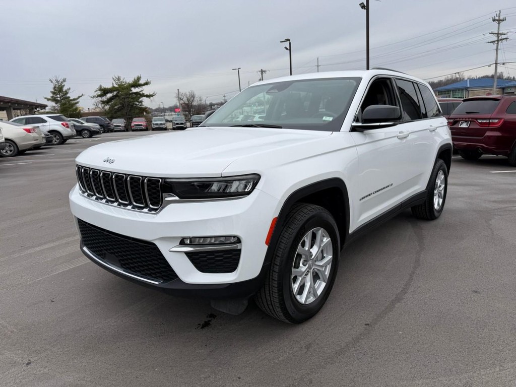 Jeep Grand Cherokee Vehicle Full-screen Gallery Image 09