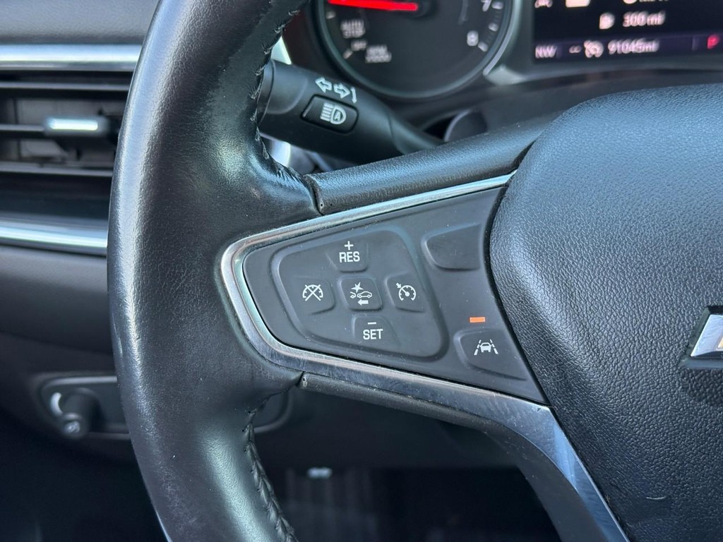 Chevrolet Equinox Vehicle Full-screen Gallery Image 18