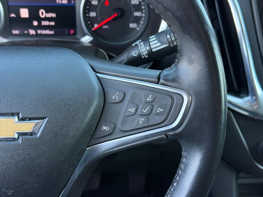 Chevrolet Equinox Vehicle Full-screen Gallery Image 19