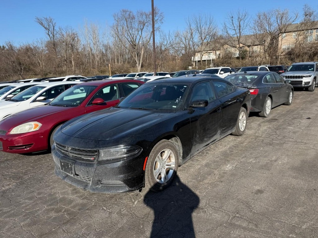 Dodge Charger Vehicle Full-screen Gallery Image 02