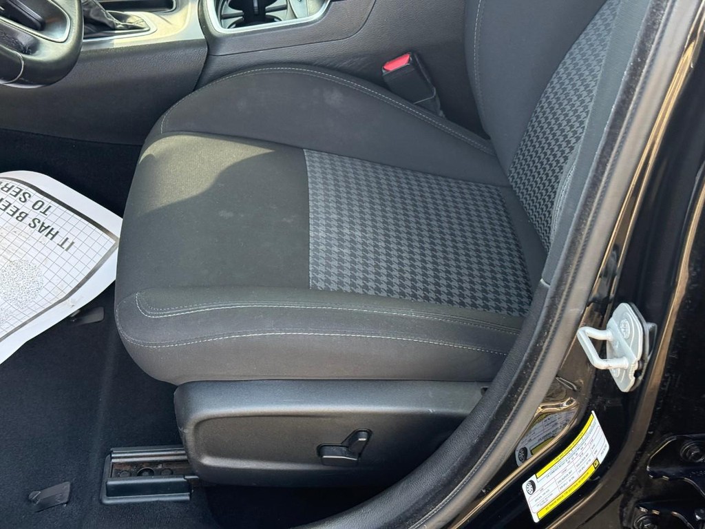 Dodge Charger Vehicle Full-screen Gallery Image 18