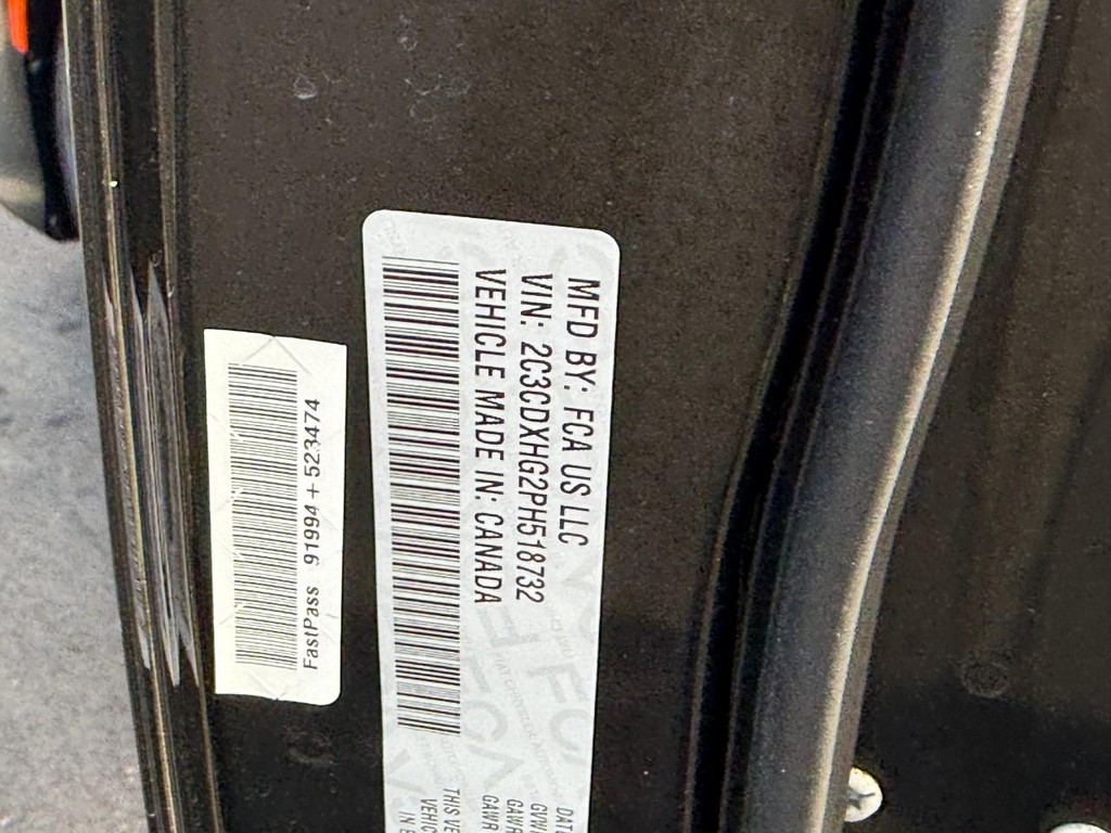 Dodge Charger Vehicle Full-screen Gallery Image 25