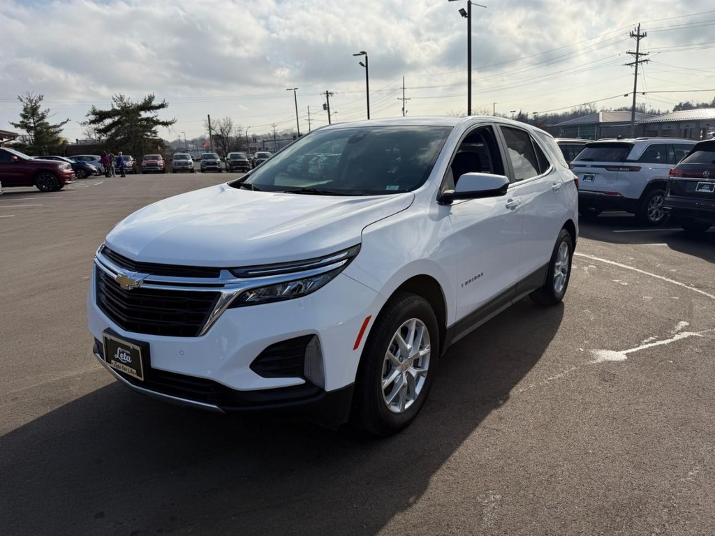 Chevrolet Equinox Vehicle Full-screen Gallery Image 08