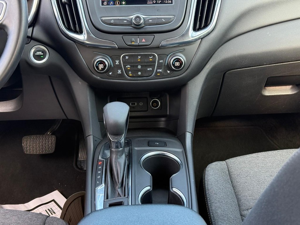 Chevrolet Equinox Vehicle Full-screen Gallery Image 14