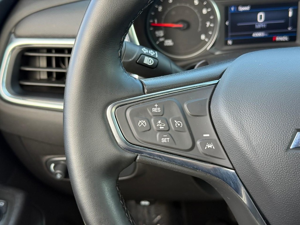 Chevrolet Equinox Vehicle Full-screen Gallery Image 18