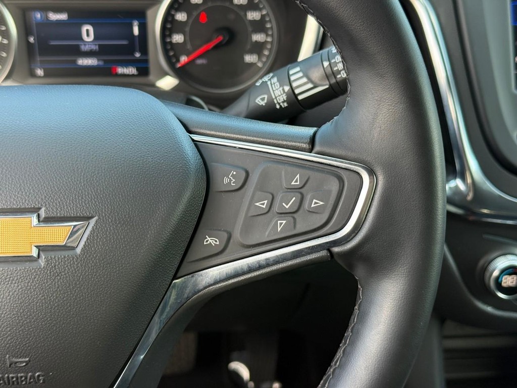 Chevrolet Equinox Vehicle Full-screen Gallery Image 19