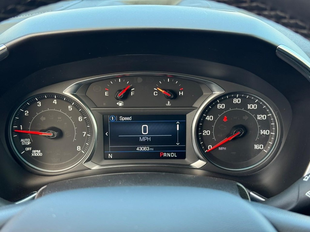 Chevrolet Equinox Vehicle Full-screen Gallery Image 20