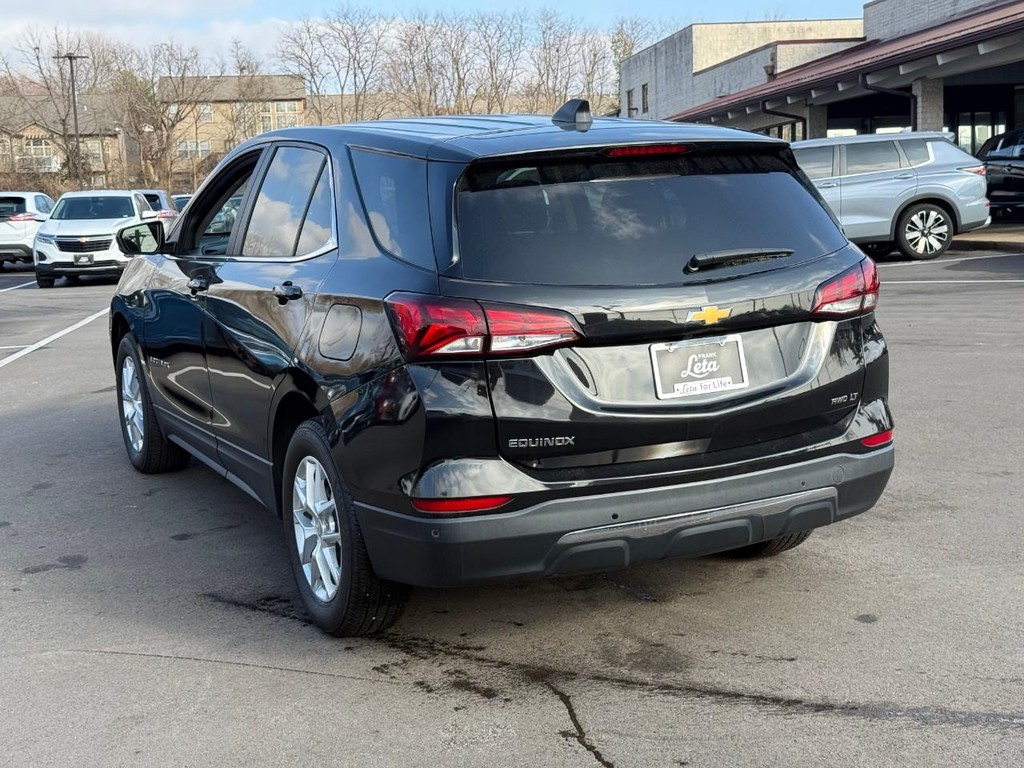 Chevrolet Equinox Vehicle Full-screen Gallery Image 04