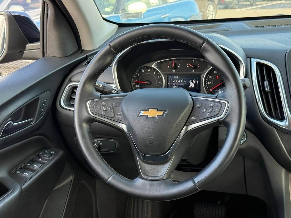 Chevrolet Equinox Vehicle Full-screen Gallery Image 13