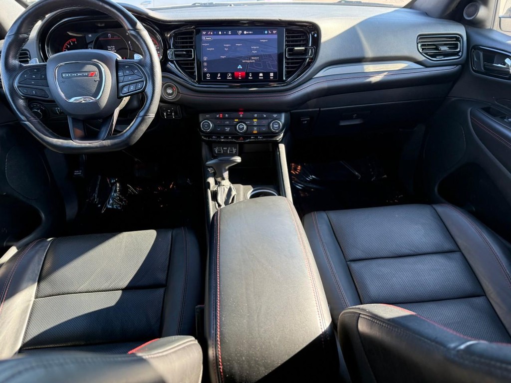 Dodge Durango Vehicle Full-screen Gallery Image 11