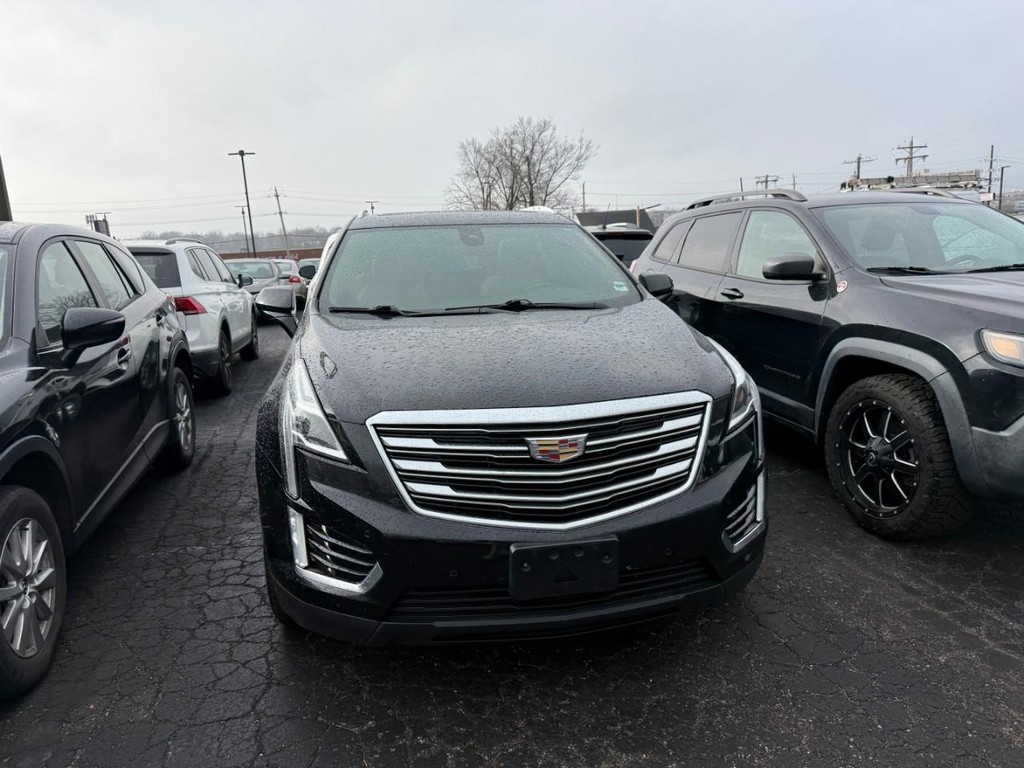 Cadillac XT5 Vehicle Full-screen Gallery Image 04