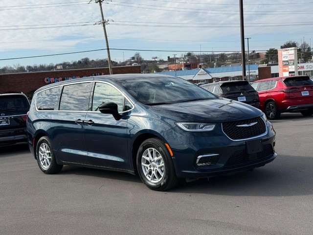 more details - chrysler pacifica