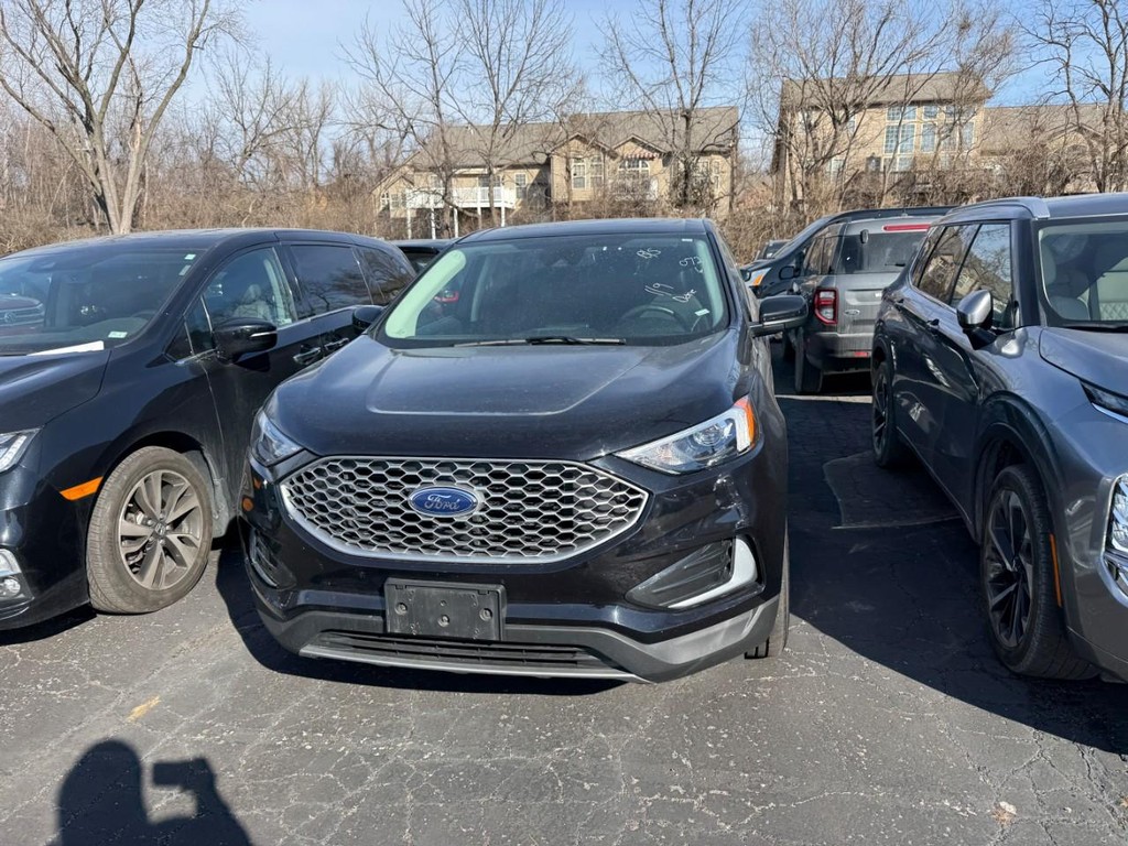 Ford Edge Vehicle Full-screen Gallery Image 04