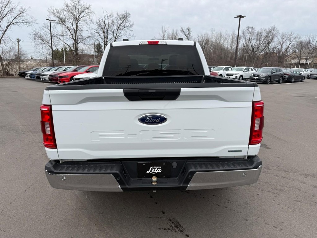 Ford F-150 Vehicle Full-screen Gallery Image 07