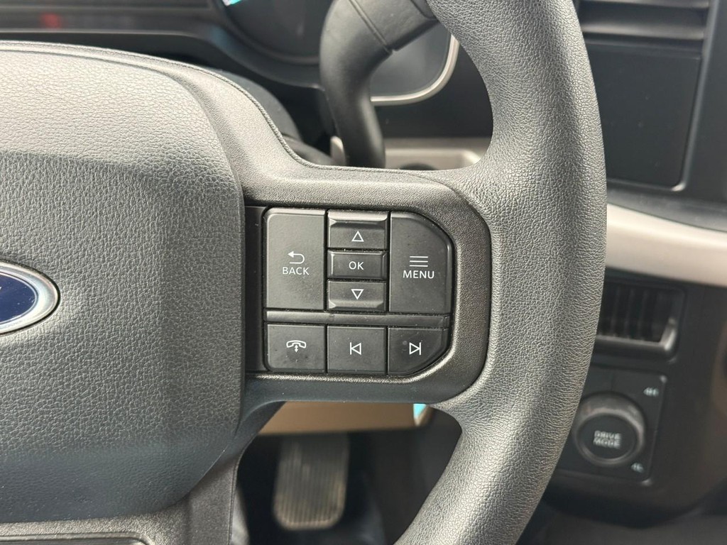 Ford F-150 Vehicle Full-screen Gallery Image 20