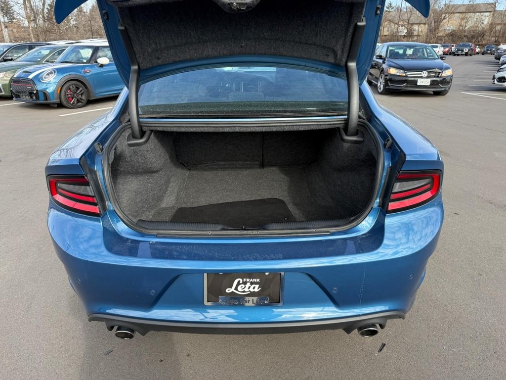 Dodge Charger Vehicle Full-screen Gallery Image 06